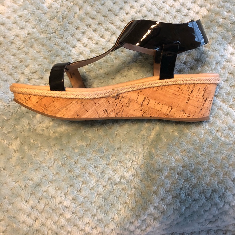 Heels - Picture 3 of 3